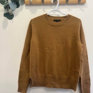 Banana Republic - Women's Brown Long Sleeve Sweater – Size M